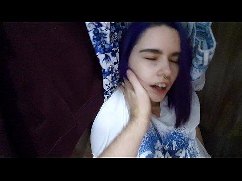 ❤️ Aimsíodh mo SIS sa closet agus chabhraigh sí cum Porn bhaile  uainn ga.milf300com.ru ️❤